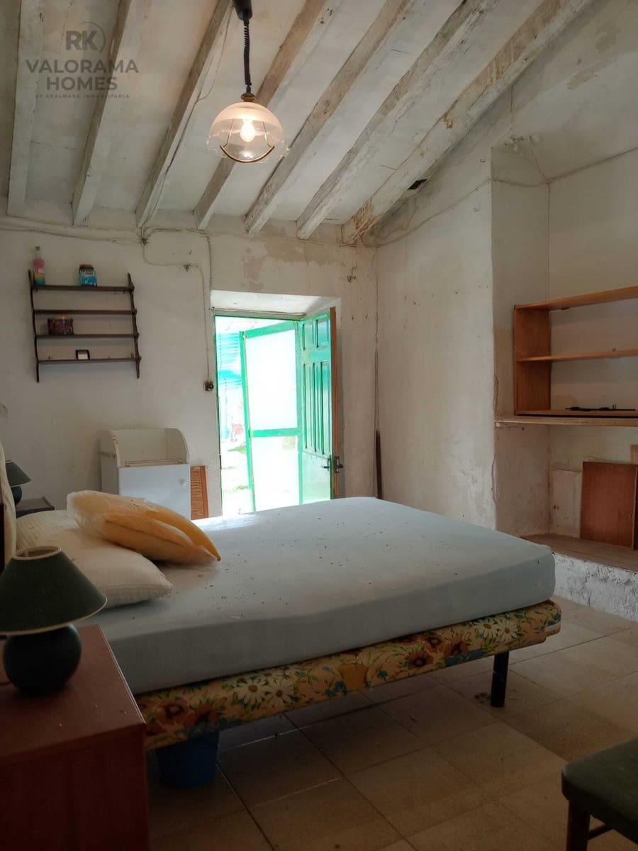 3 bedroom Villa for sale in Cartagena - € 78,000 (Ref: 9606382)