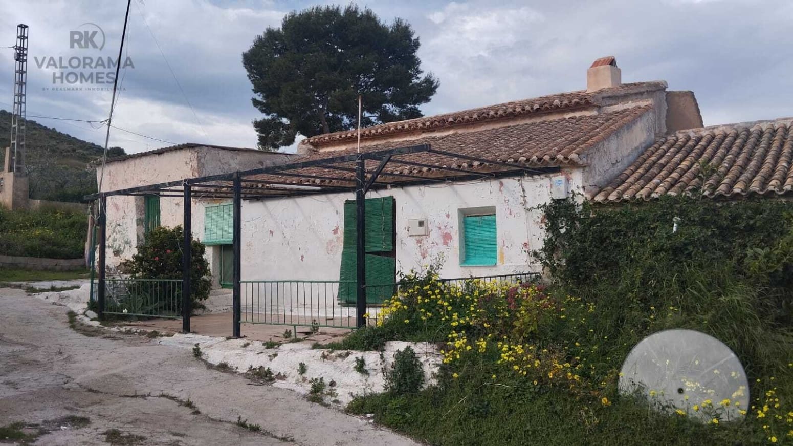 3 bedroom Villa for sale in Cartagena - € 78,000 (Ref: 9606382)