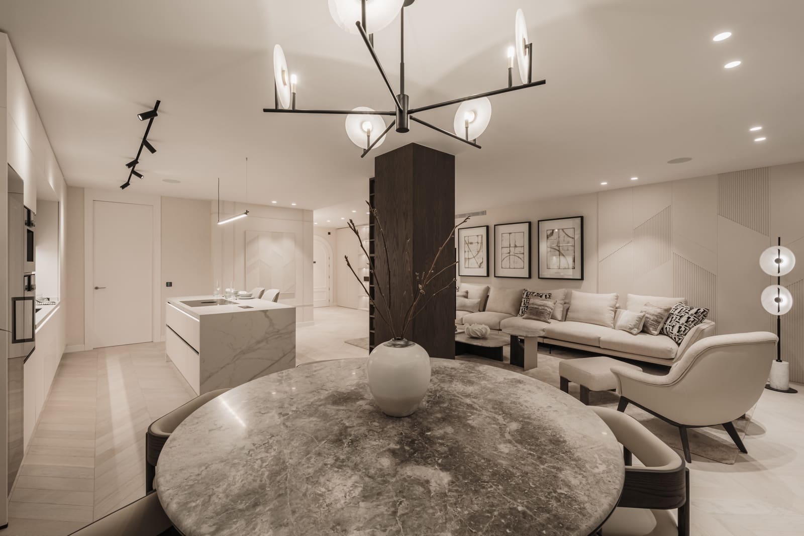 4 soveværelse Lejlighed til salg i Marbella med swimmingpool - € 2.750.000 (Ref: 9354552)