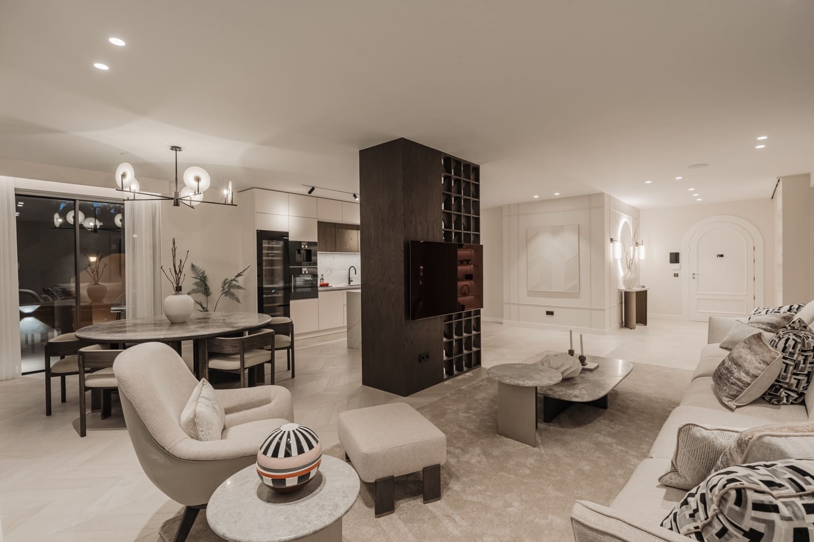 4 soveværelse Lejlighed til salg i Marbella med swimmingpool - € 2.750.000 (Ref: 9354552)