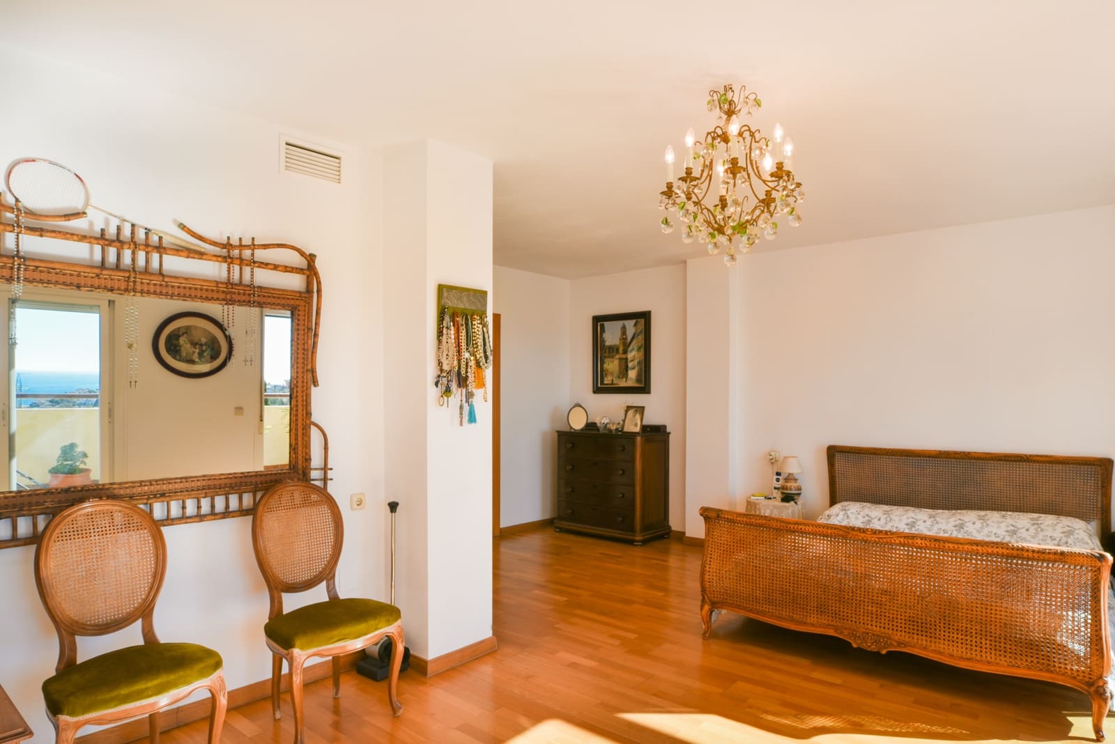 5 makuuhuone Omakotitalo myytävänä paikassa Malaga kaupunki mukana uima-altaan - 875 000 € (Ref: 9357799)