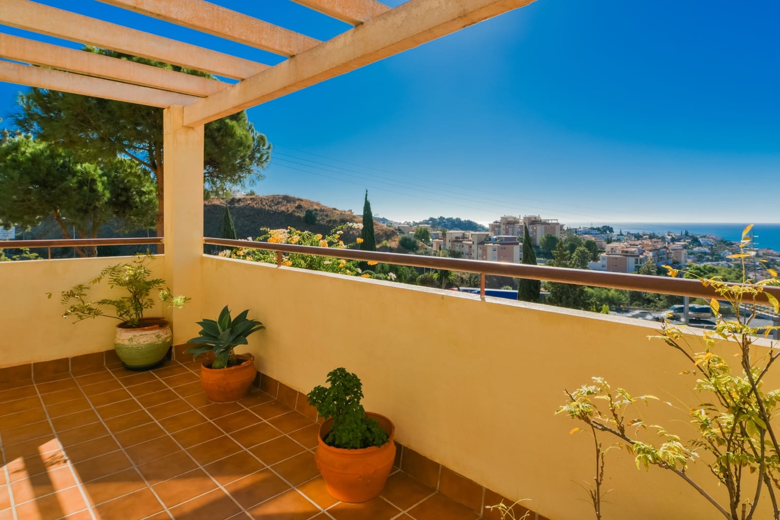 5 makuuhuone Omakotitalo myytävänä paikassa Malaga kaupunki mukana uima-altaan - 875 000 € (Ref: 9357799)