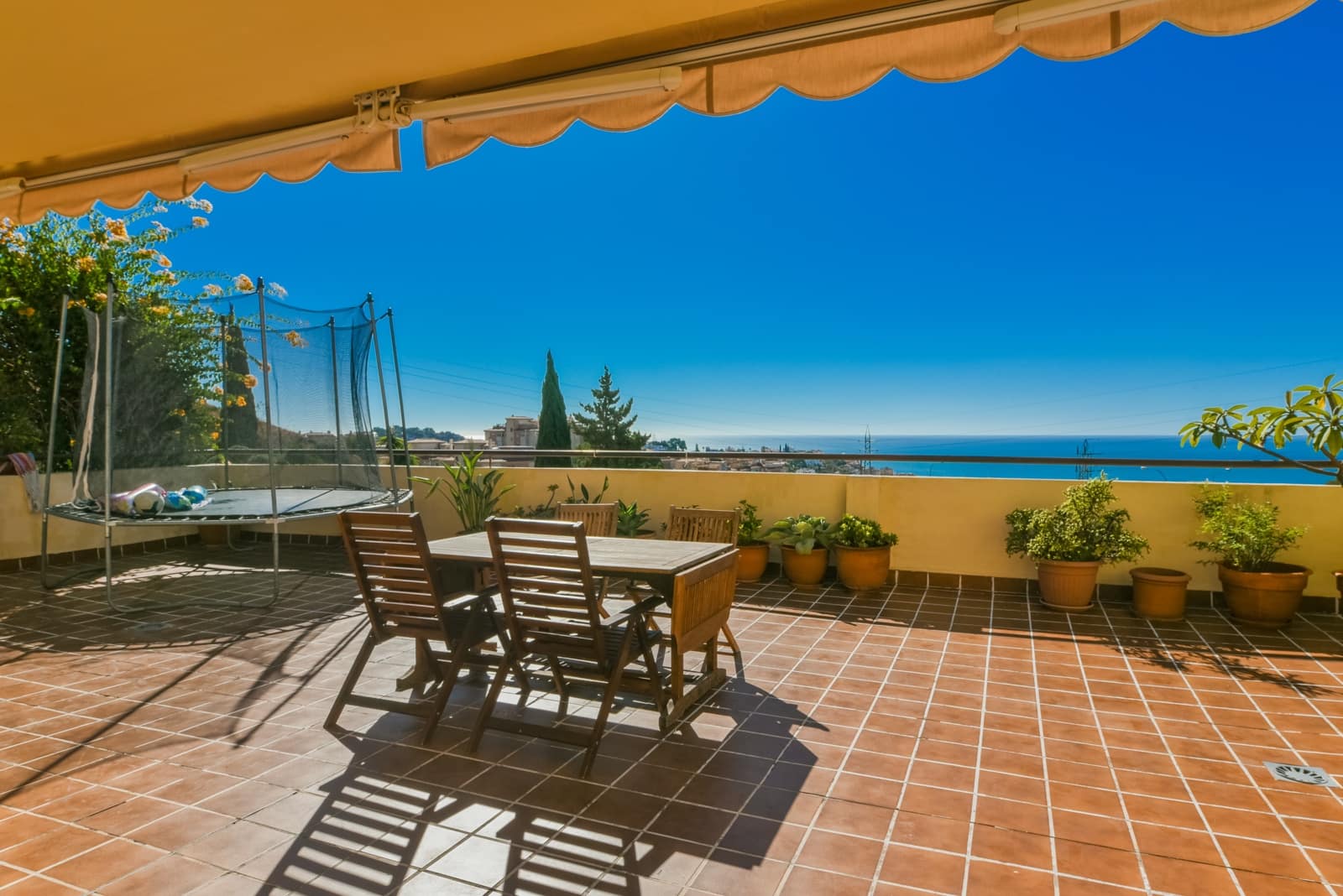 5 makuuhuone Omakotitalo myytävänä paikassa Malaga kaupunki mukana uima-altaan - 875 000 € (Ref: 9357799)