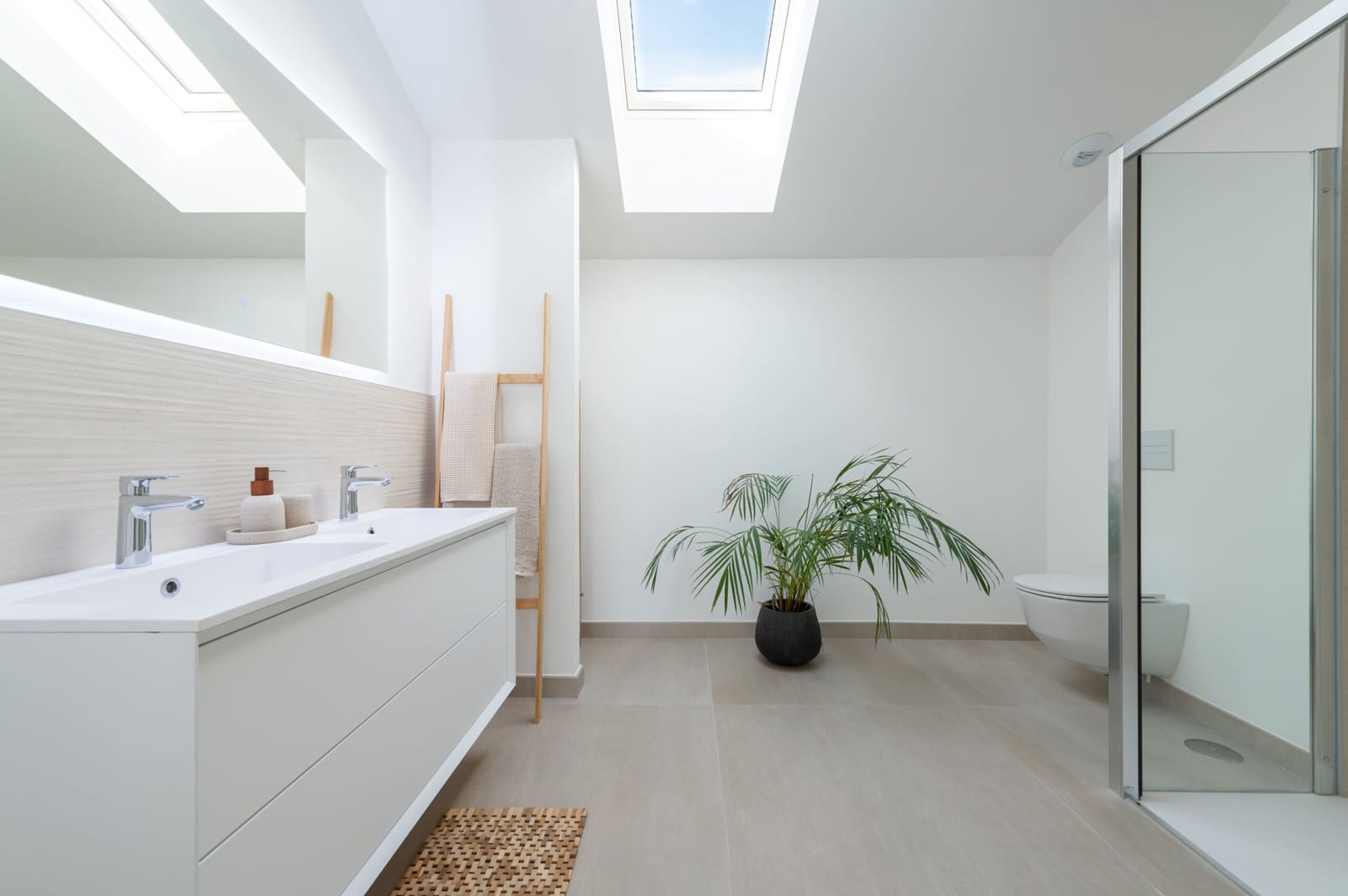 2 slaapkamer Appartement te koop in Carvajal met zwembad garage - € 849.000 (Ref: 9360961)