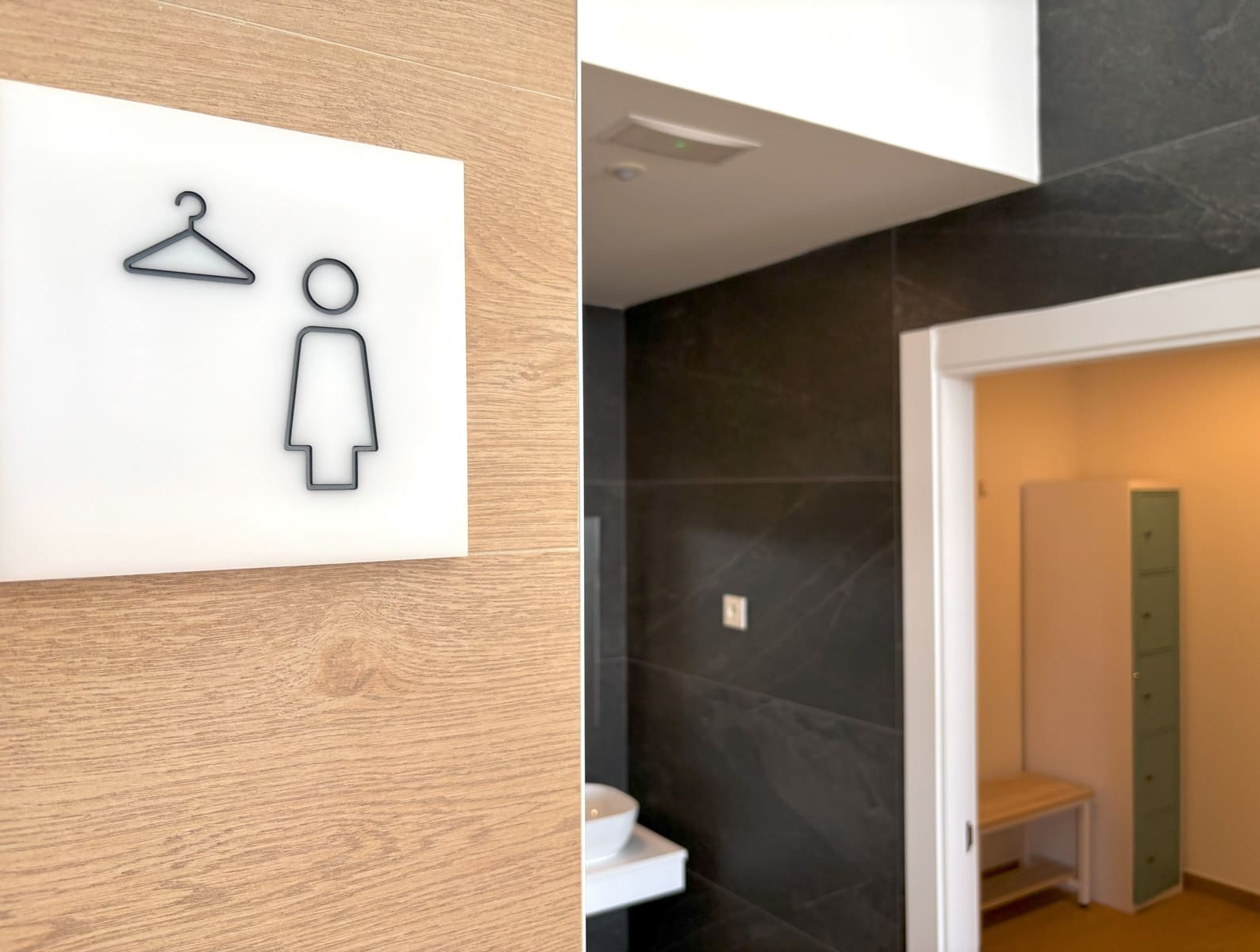 2 slaapkamer Appartement te koop in Carvajal met zwembad garage - € 849.000 (Ref: 9360961)