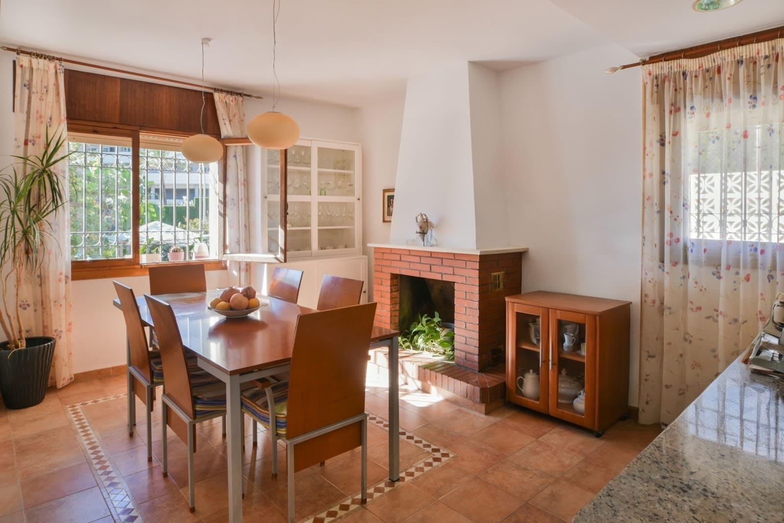 5 soveværelse Villa til salg i Malaga by med swimmingpool - € 1.750.000 (Ref: 9370361)