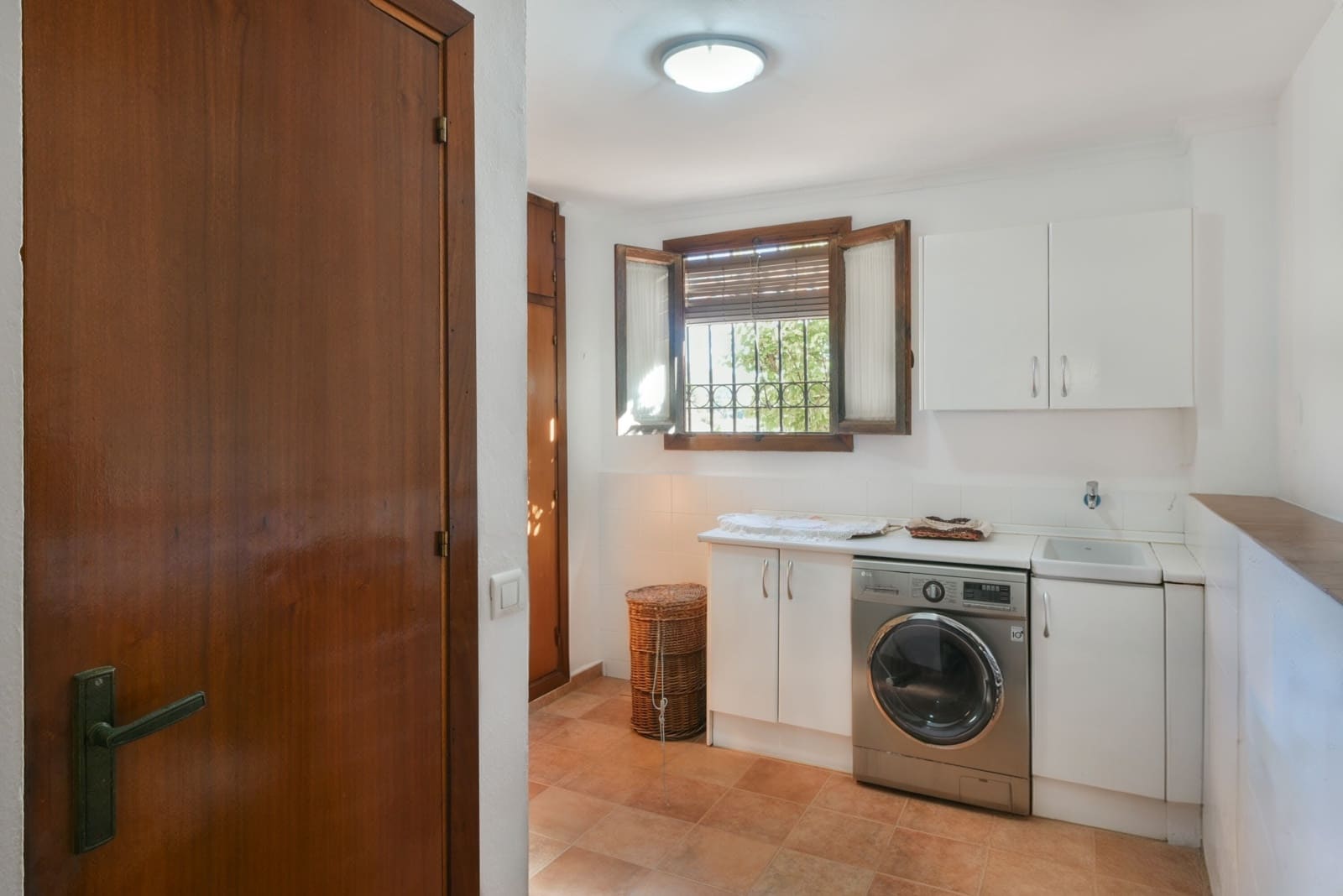 5 soveværelse Villa til salg i Malaga by med swimmingpool - € 1.750.000 (Ref: 9370361)