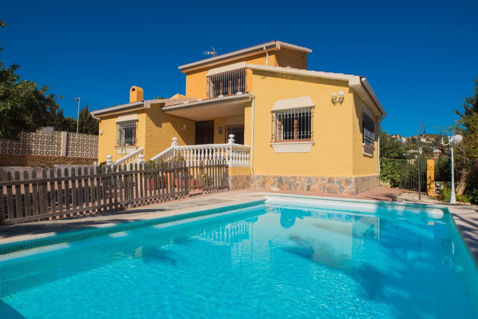 5 soveværelse Villa til salg i Malaga by med swimmingpool - € 1.750.000 (Ref: 9370361)