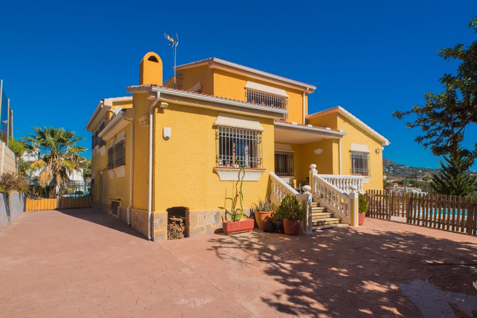 5 soveværelse Villa til salg i Malaga by med swimmingpool - € 1.750.000 (Ref: 9370361)
