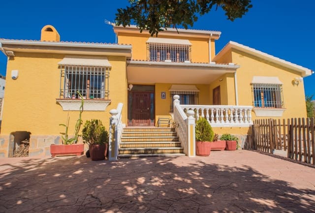 5 sypialnia Willa na sprzedaż w Parque Clavero, Miasto Málaga z basenem - 1 750 000 € (Ref: 9370361)