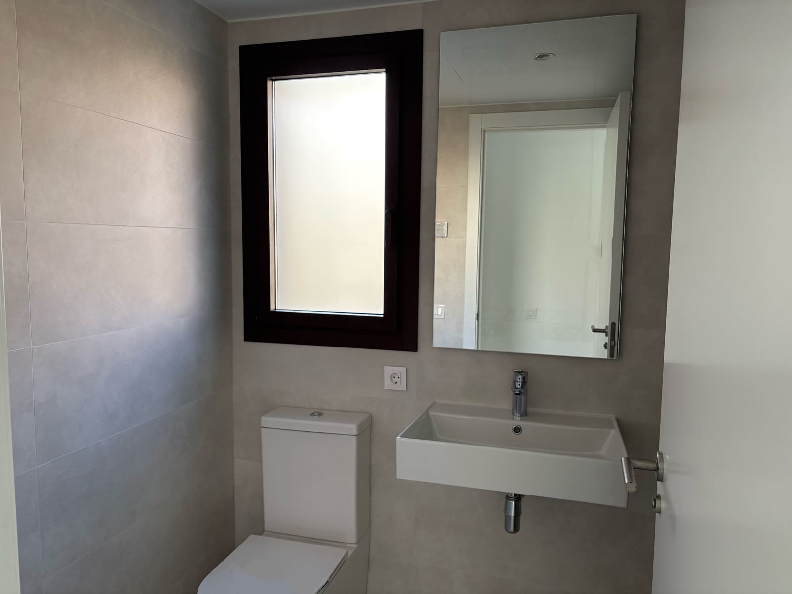 2 makuuhuone Huoneisto myytävänä paikassa Torre de Benagalbon mukana uima-altaan - 510 000 € (Ref: 9378490)