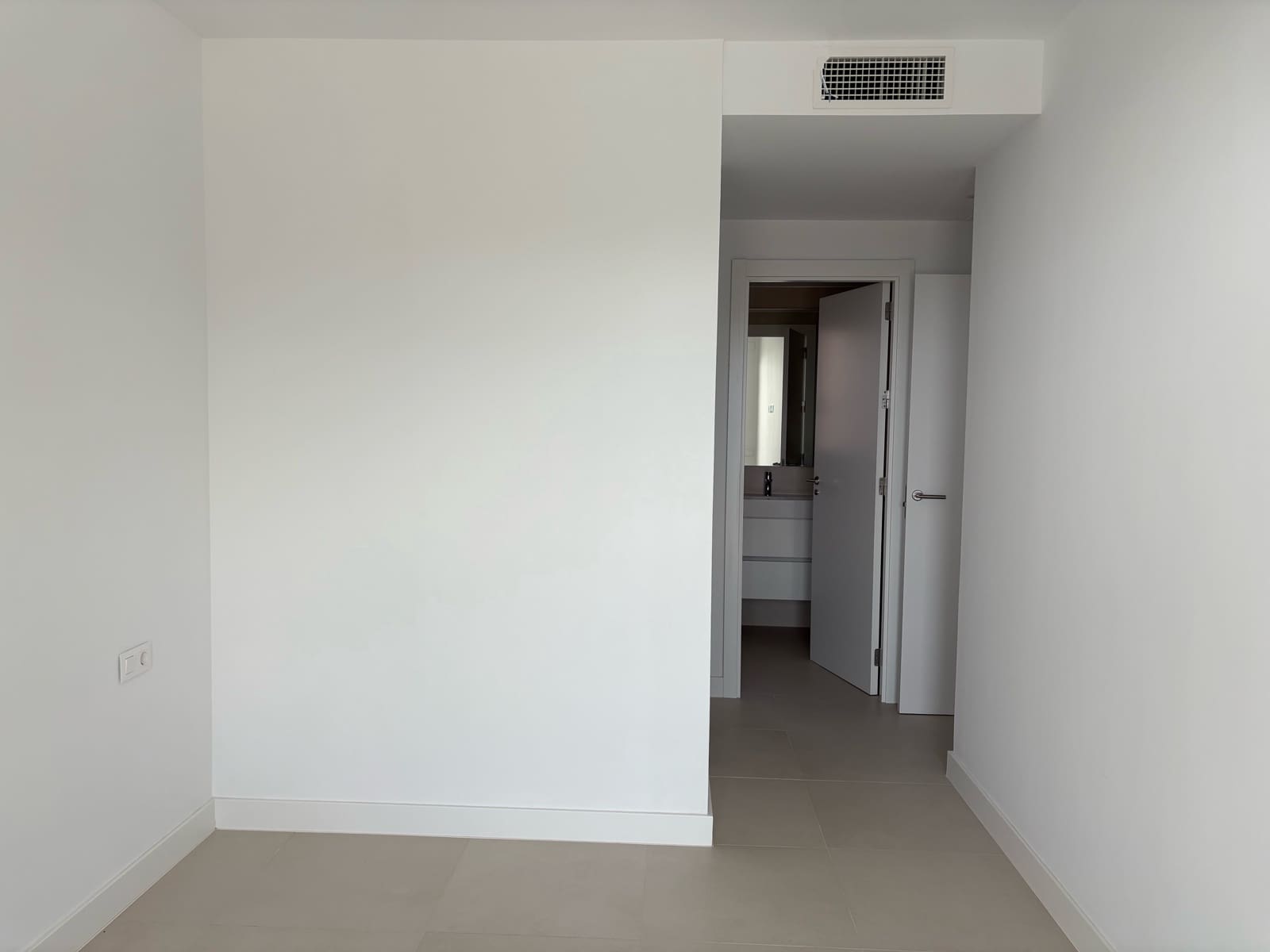 2 makuuhuone Huoneisto myytävänä paikassa Torre de Benagalbon mukana uima-altaan - 510 000 € (Ref: 9378490)