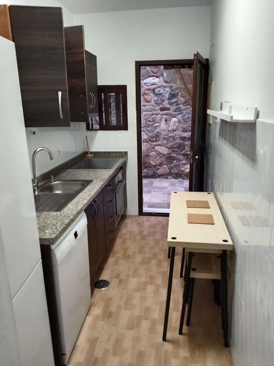 Villa till salu i Malaga stad - 930 000 € (Ref: 9397036)