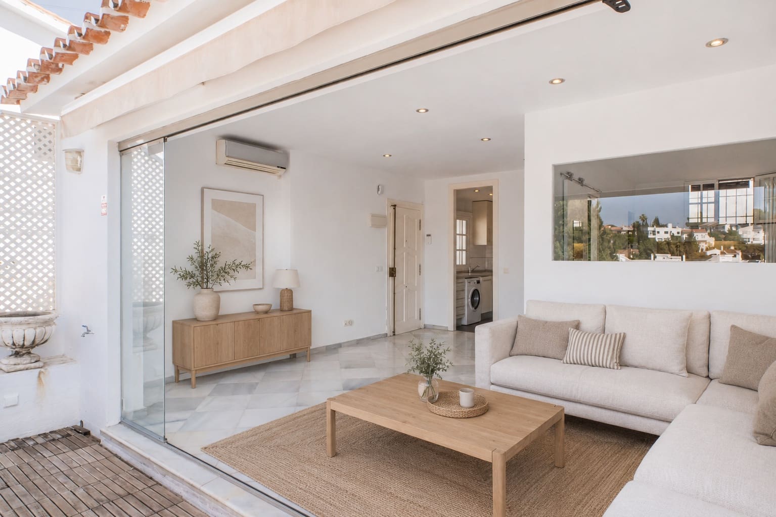 1 soverom Leilighet til salgs i Malaga by med svømmebasseng - € 335 000 (Ref: 9834110)