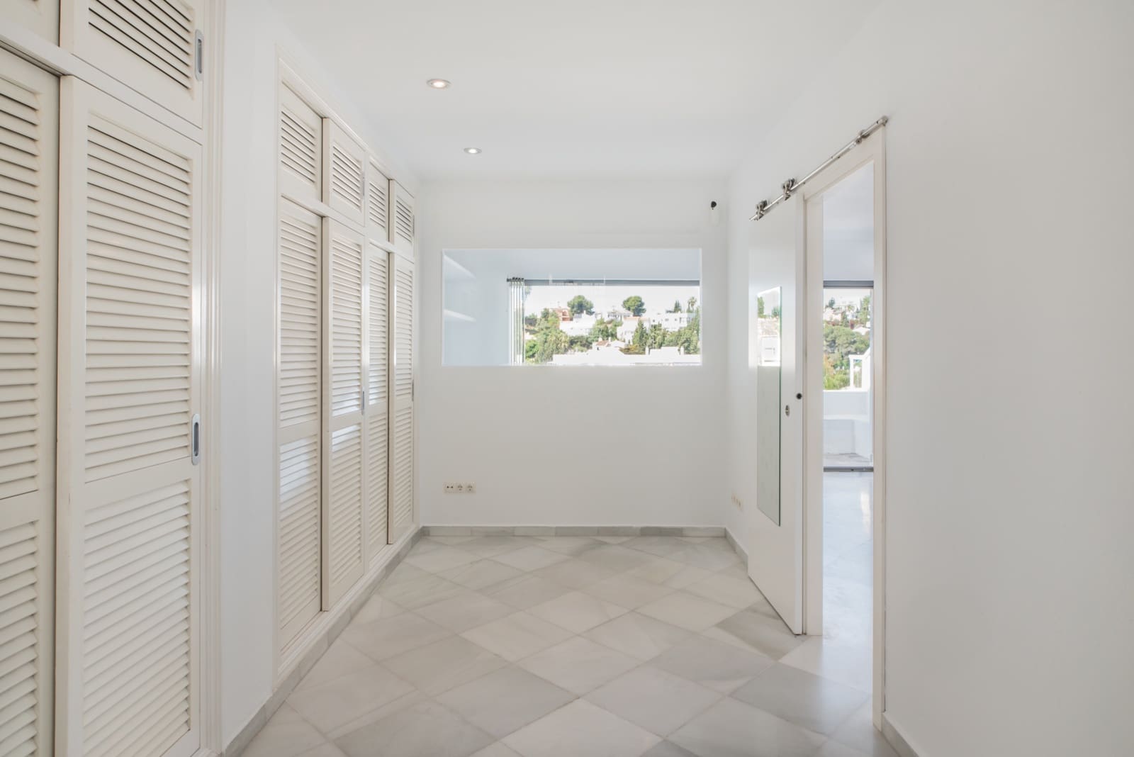 1 soverom Leilighet til salgs i Malaga by med svømmebasseng - € 335 000 (Ref: 9834110)