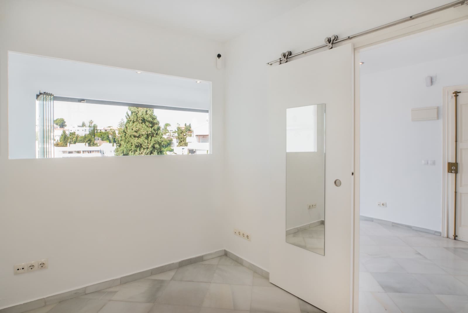 1 soverom Leilighet til salgs i Malaga by med svømmebasseng - € 335 000 (Ref: 9834110)