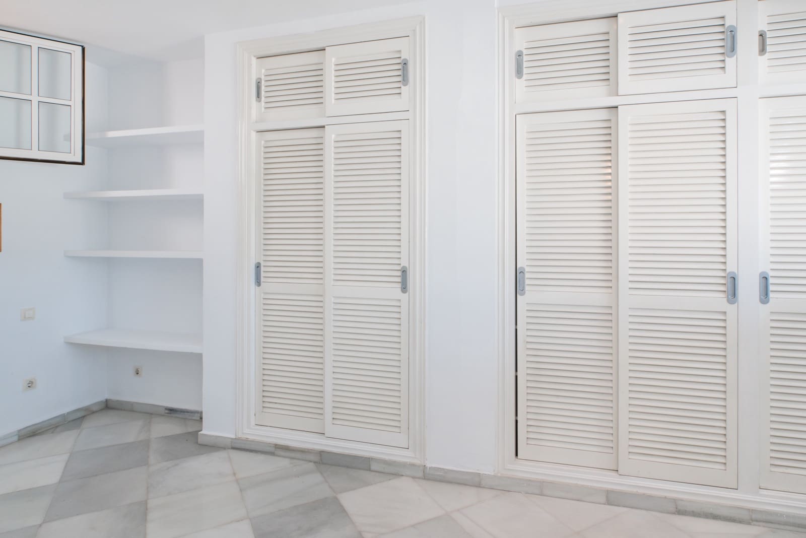 1 soverom Leilighet til salgs i Malaga by med svømmebasseng - € 335 000 (Ref: 9834110)