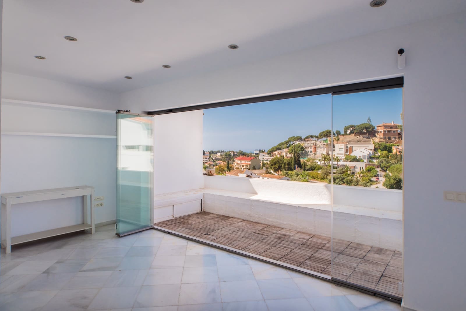 1 soverom Leilighet til salgs i Malaga by med svømmebasseng - € 335 000 (Ref: 9834110)