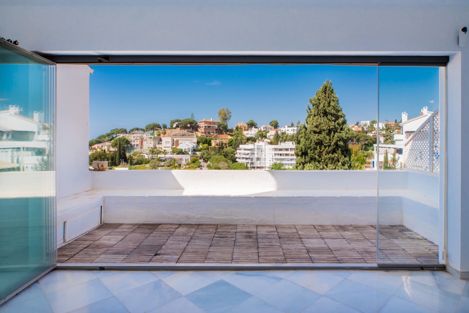 1 soverom Leilighet til salgs i Malaga by med svømmebasseng - € 335 000 (Ref: 9834110)
