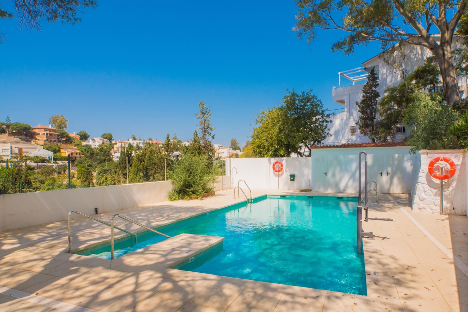 1 soverom Leilighet til salgs i Malaga by med svømmebasseng - € 335 000 (Ref: 9834110)