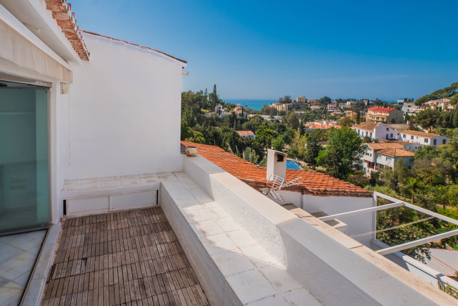 1 soverom Leilighet til salgs i Malaga by med svømmebasseng - € 335 000 (Ref: 9834110)