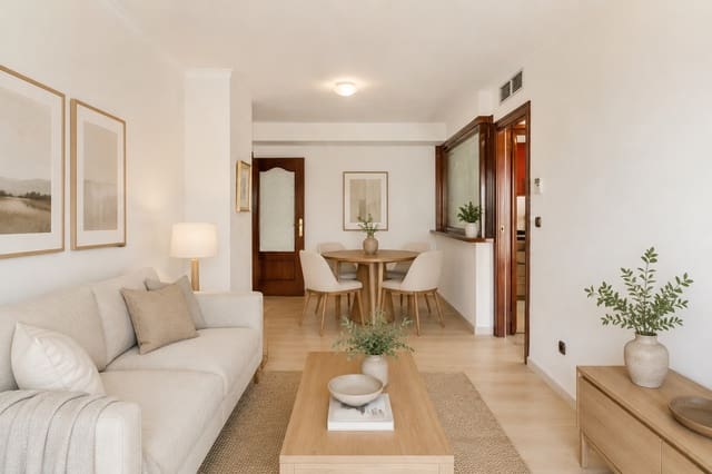 2 sypialnia Apartament na sprzedaż w La Malagueta, Miasto Málaga - 570 000 € (Ref: 9834111)