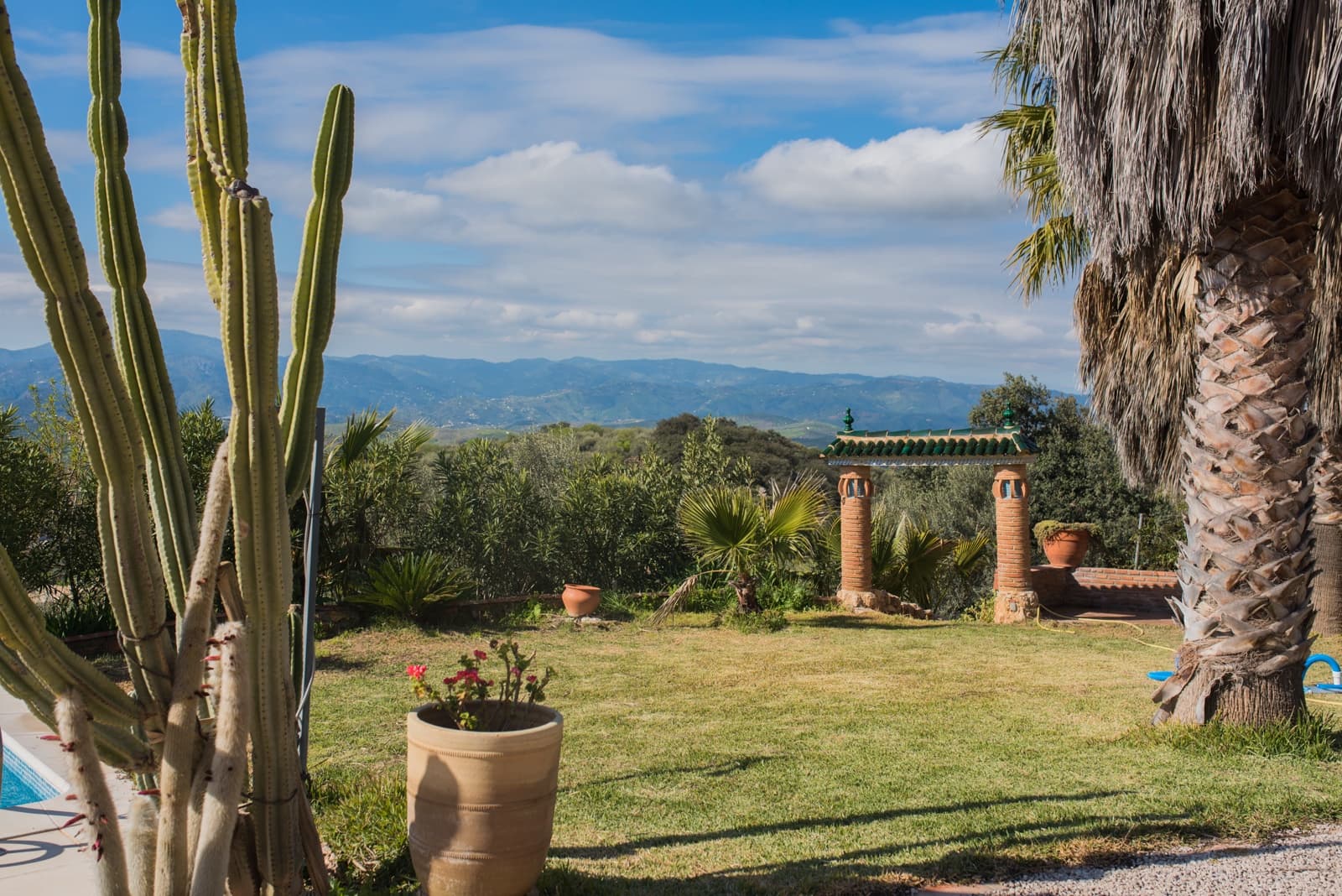3 bedroom Villa for sale in Periana with pool - € 450,000 (Ref: 9834114)