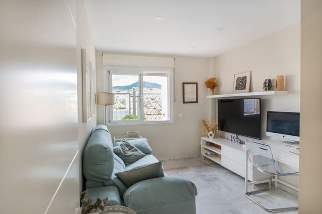 5 soverom Villa til salgs i Parque Clavero, Málaga by med svømmebasseng - € 1 280 000 (Ref: 9834117)