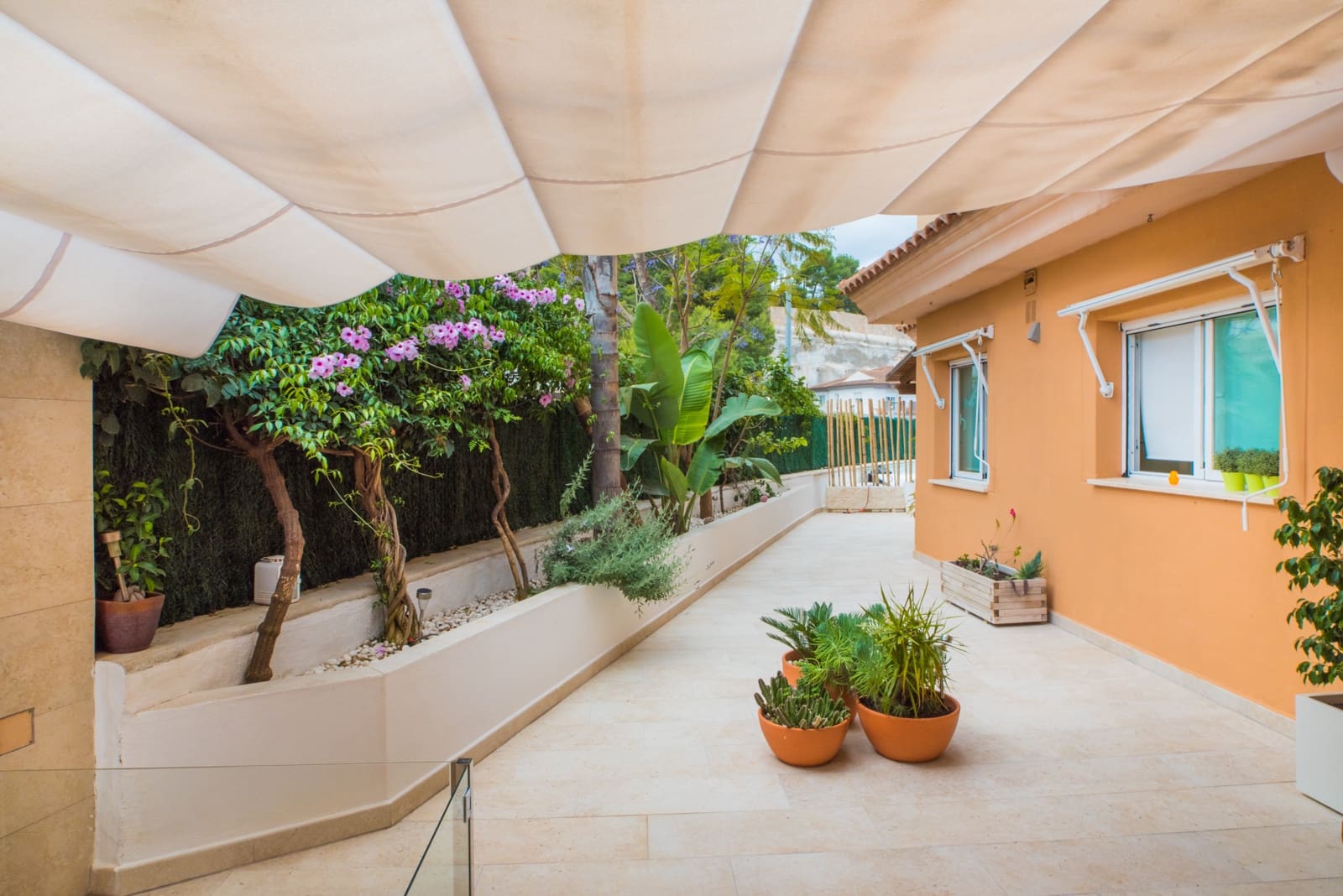 5 bedroom Villa for sale in Malaga city with pool - € 1,280,000 (Ref: 9834117)