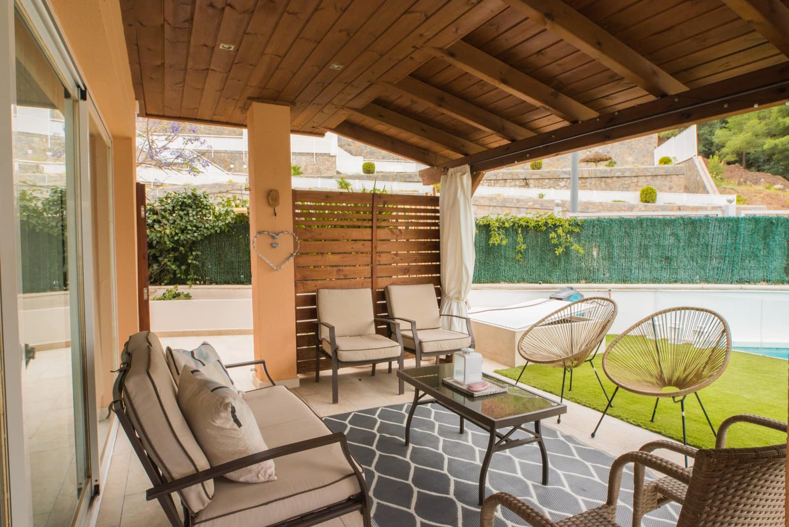 5 bedroom Villa for sale in Malaga city with pool - € 1,280,000 (Ref: 9834117)