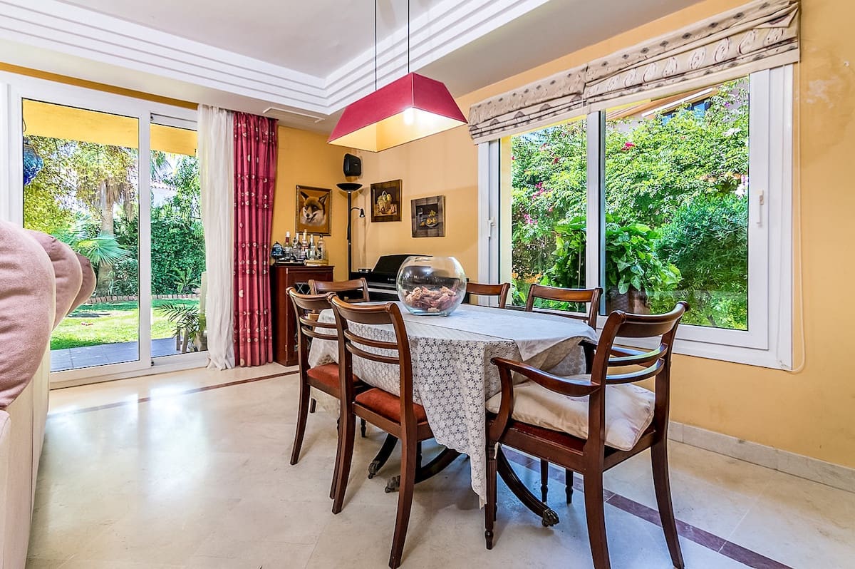 4 bedroom Villa for sale in Riviera del Sol with pool - € 660,000 (Ref: 9834590)