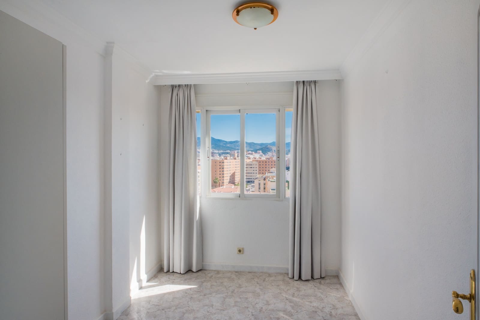 3 Zimmer Apartment zu verkaufen in Malaga Stadt - 399.900 € (Ref: 9834831)