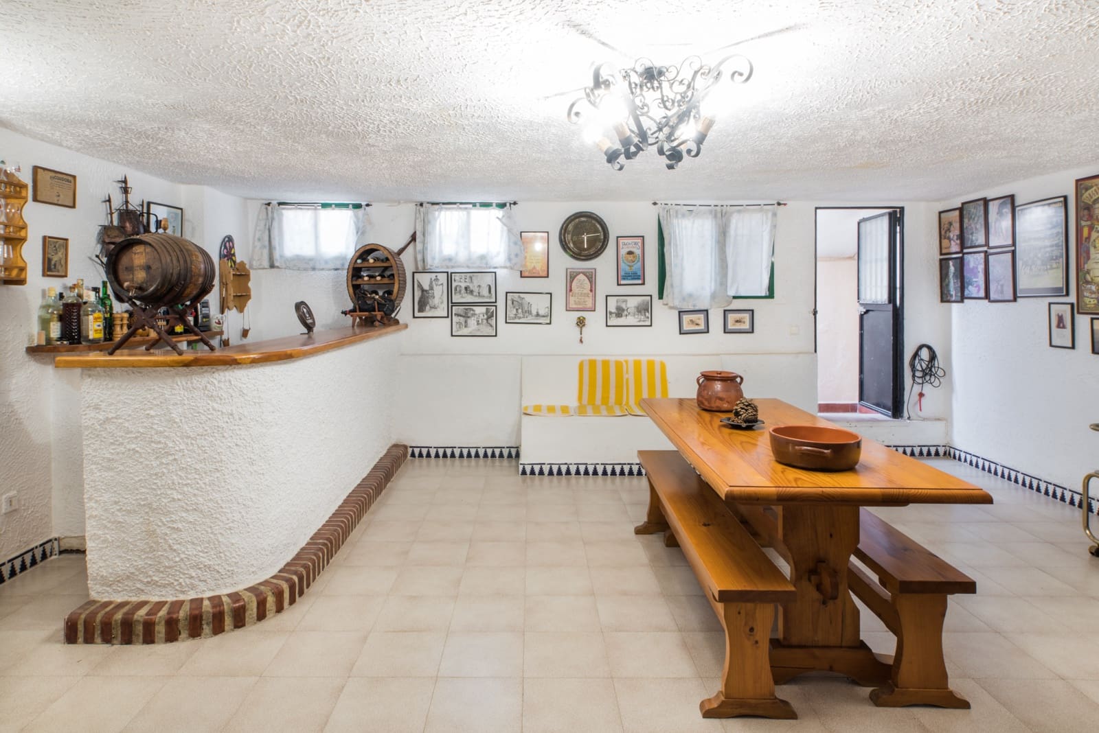 5 bedroom Villa for sale in Torremolinos - € 860,000 (Ref: 9849043)