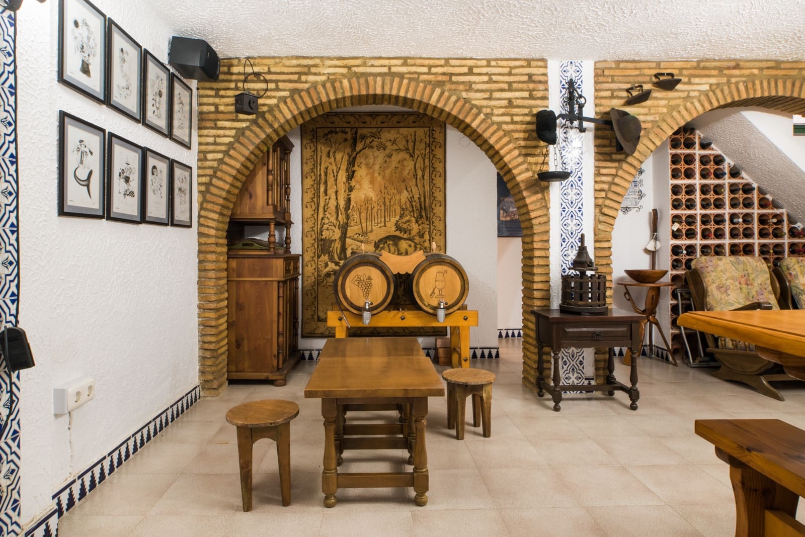 5 bedroom Villa for sale in Torremolinos - € 860,000 (Ref: 9849043)