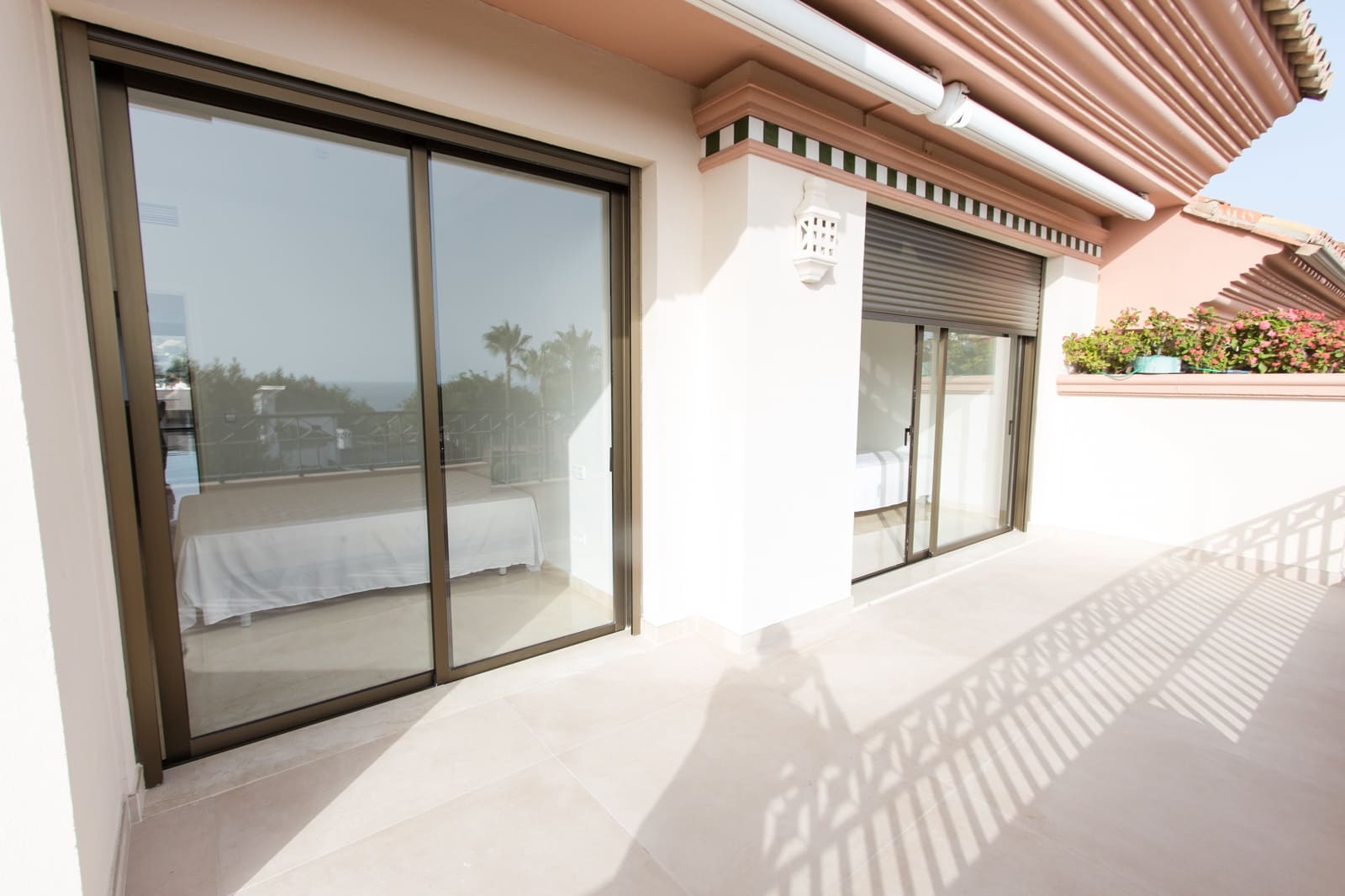 4 bedroom Apartment for sale in Marbella with pool - € 2,400,000 (Ref: 9882472)