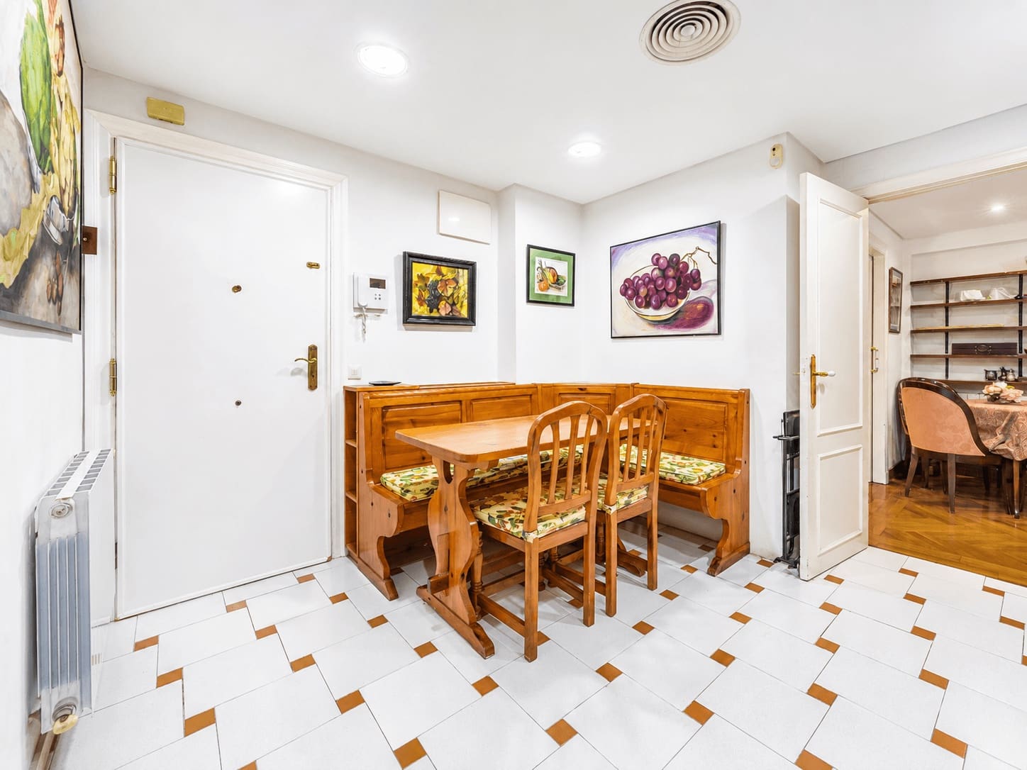 4 soveværelse Lejlighed til salg i Malaga by med swimmingpool - € 1.120.000 (Ref: 9944730)