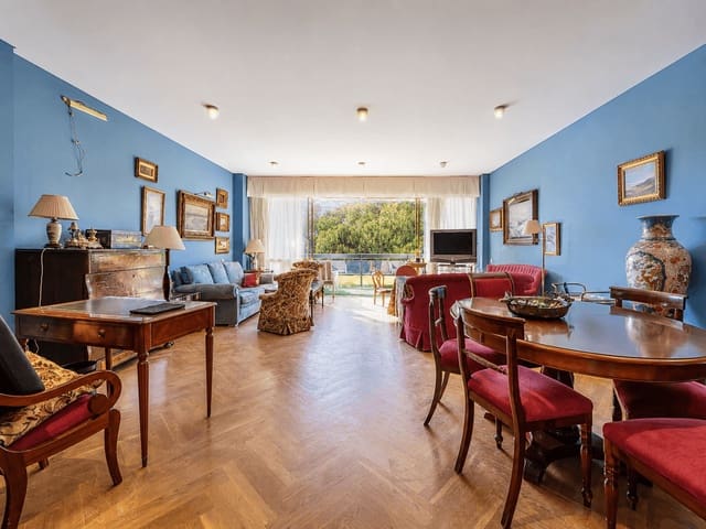 4 sypialnia Apartament na sprzedaż w La Malagueta, Miasto Málaga z basenem - 1 120 000 € (Ref: 9944730)