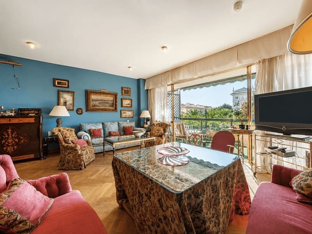 4 sypialnia Apartament na sprzedaż w La Malagueta, Miasto Málaga z basenem - 1 120 000 € (Ref: 9944730)