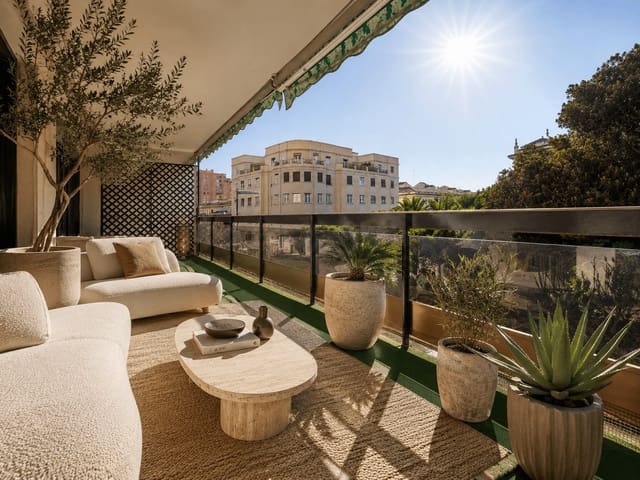 4 sypialnia Apartament na sprzedaż w La Malagueta, Miasto Málaga z basenem - 1 120 000 € (Ref: 9944730)