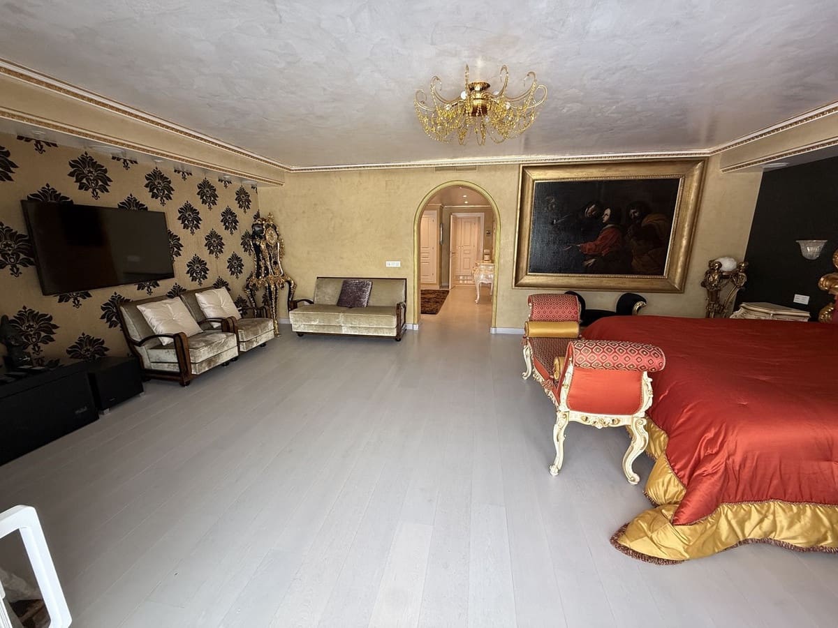 4 soverom Leilighet til salgs i Puerto Banus med svømmebasseng garasje - € 3 380 000 (Ref: 9314000)