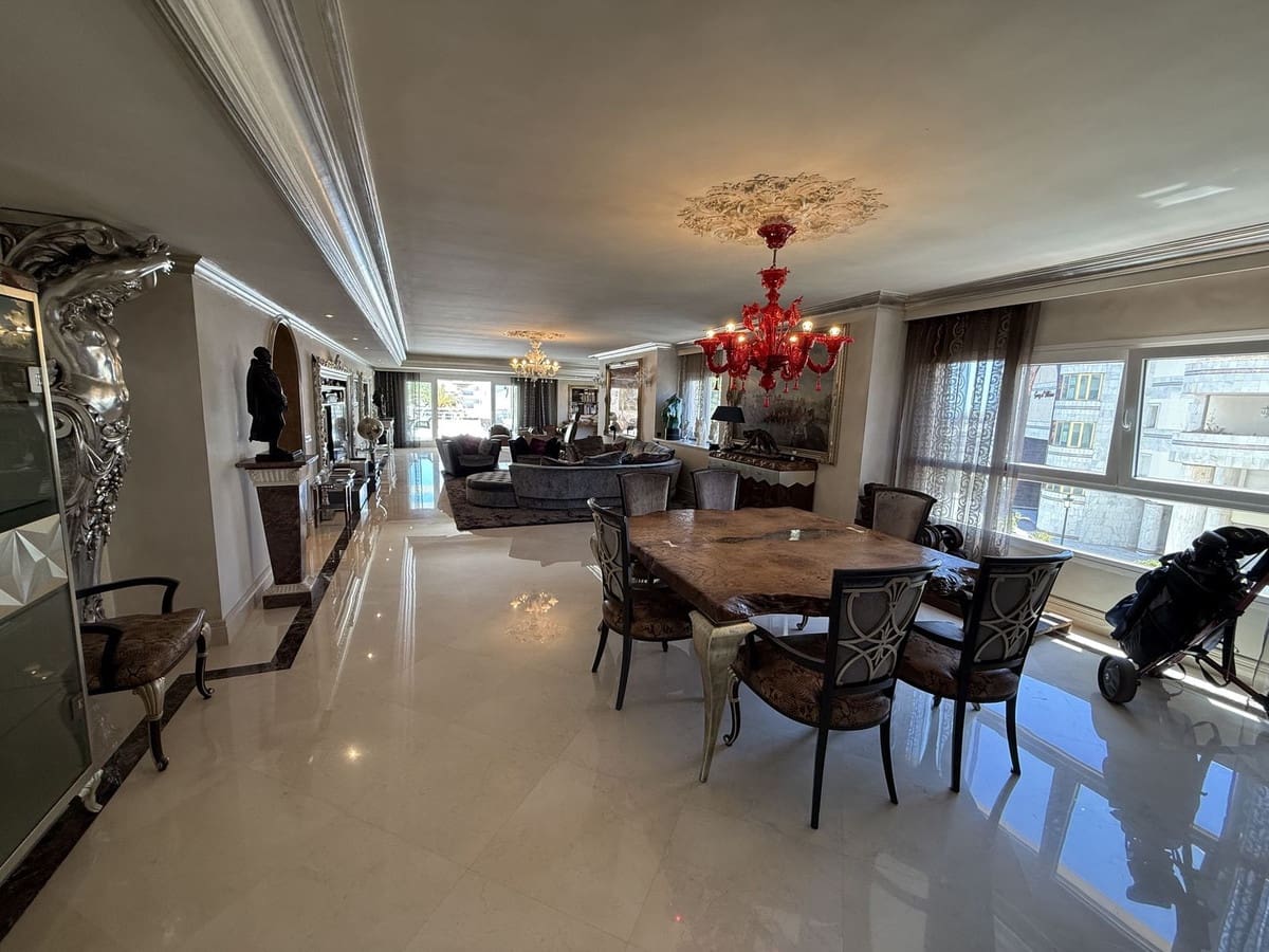 4 soverom Leilighet til salgs i Puerto Banus med svømmebasseng garasje - € 3 380 000 (Ref: 9314000)