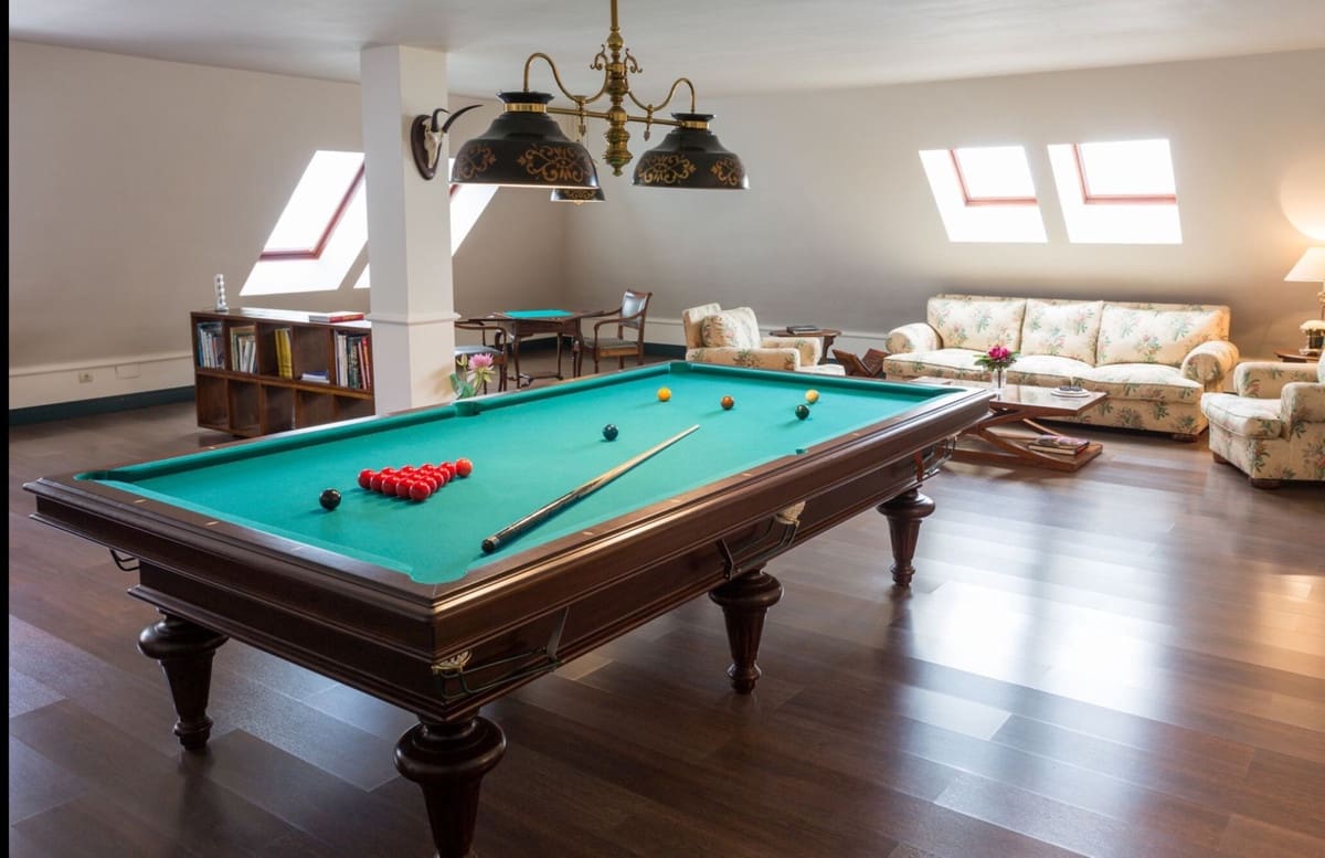 6 soveværelse Villa til salg i Rio Real med swimmingpool garage - € 3.400.000 (Ref: 9314001)