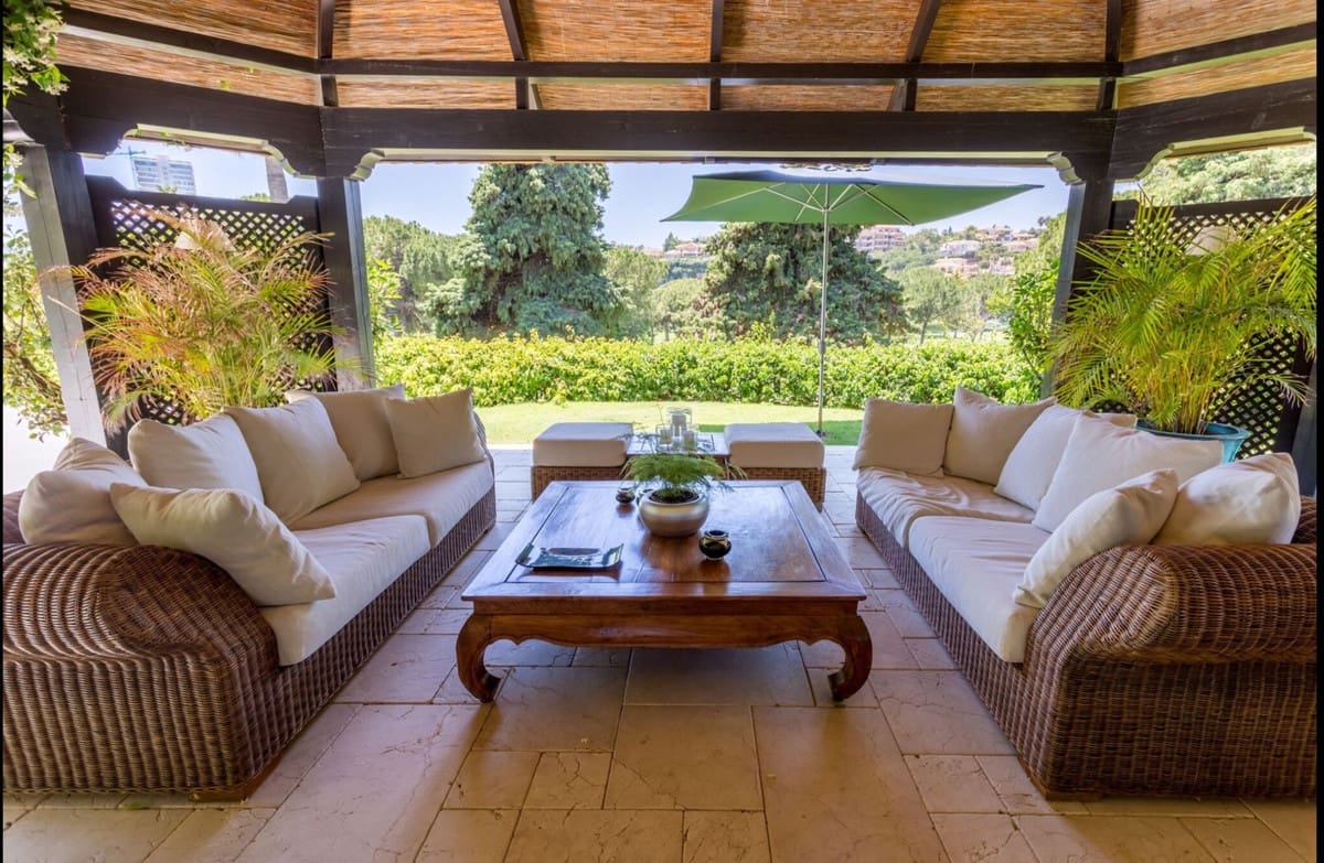 6 soveværelse Villa til salg i Rio Real med swimmingpool garage - € 3.400.000 (Ref: 9314001)