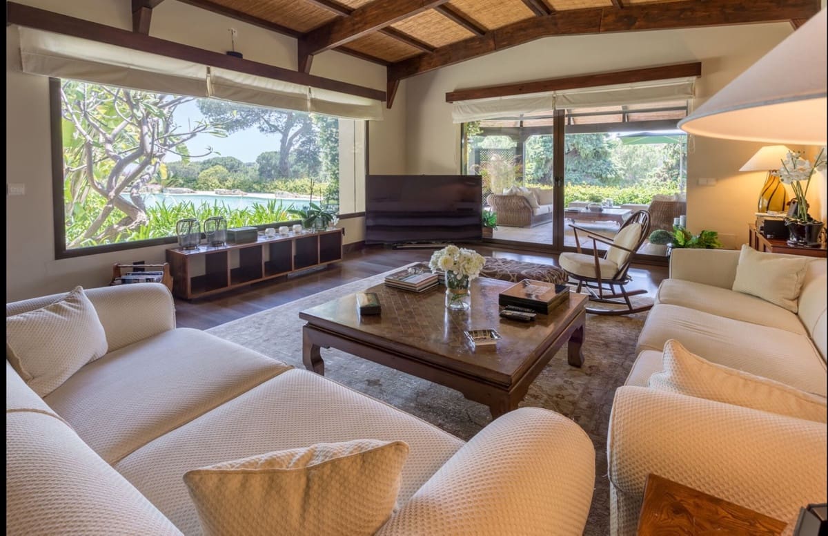 6 soveværelse Villa til salg i Rio Real med swimmingpool garage - € 3.400.000 (Ref: 9314001)