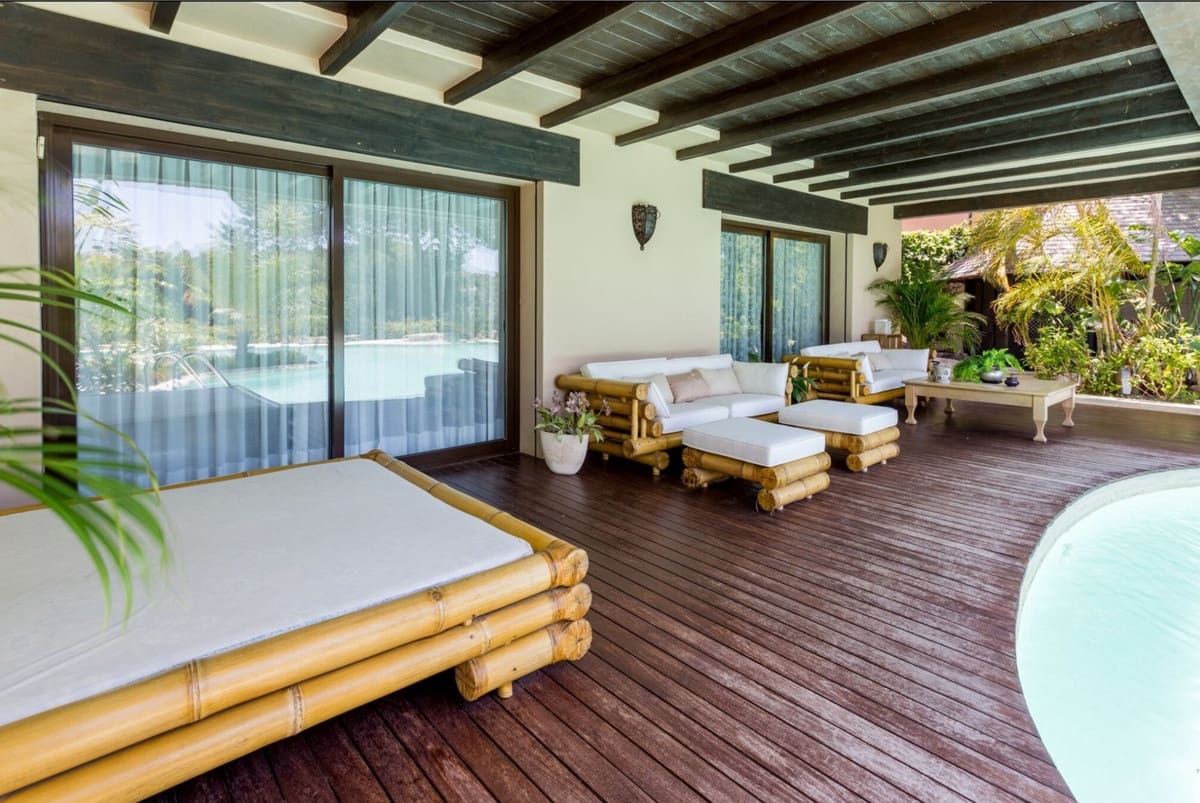 6 soveværelse Villa til salg i Rio Real med swimmingpool garage - € 3.400.000 (Ref: 9314001)