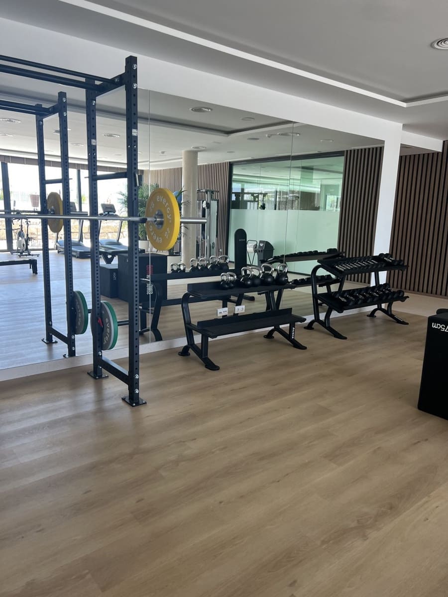 3 camera da letto Appartamento da affitare come casa vacanza in Los Monteros con piscina garage - 3.500 € (Rif: 9314012)