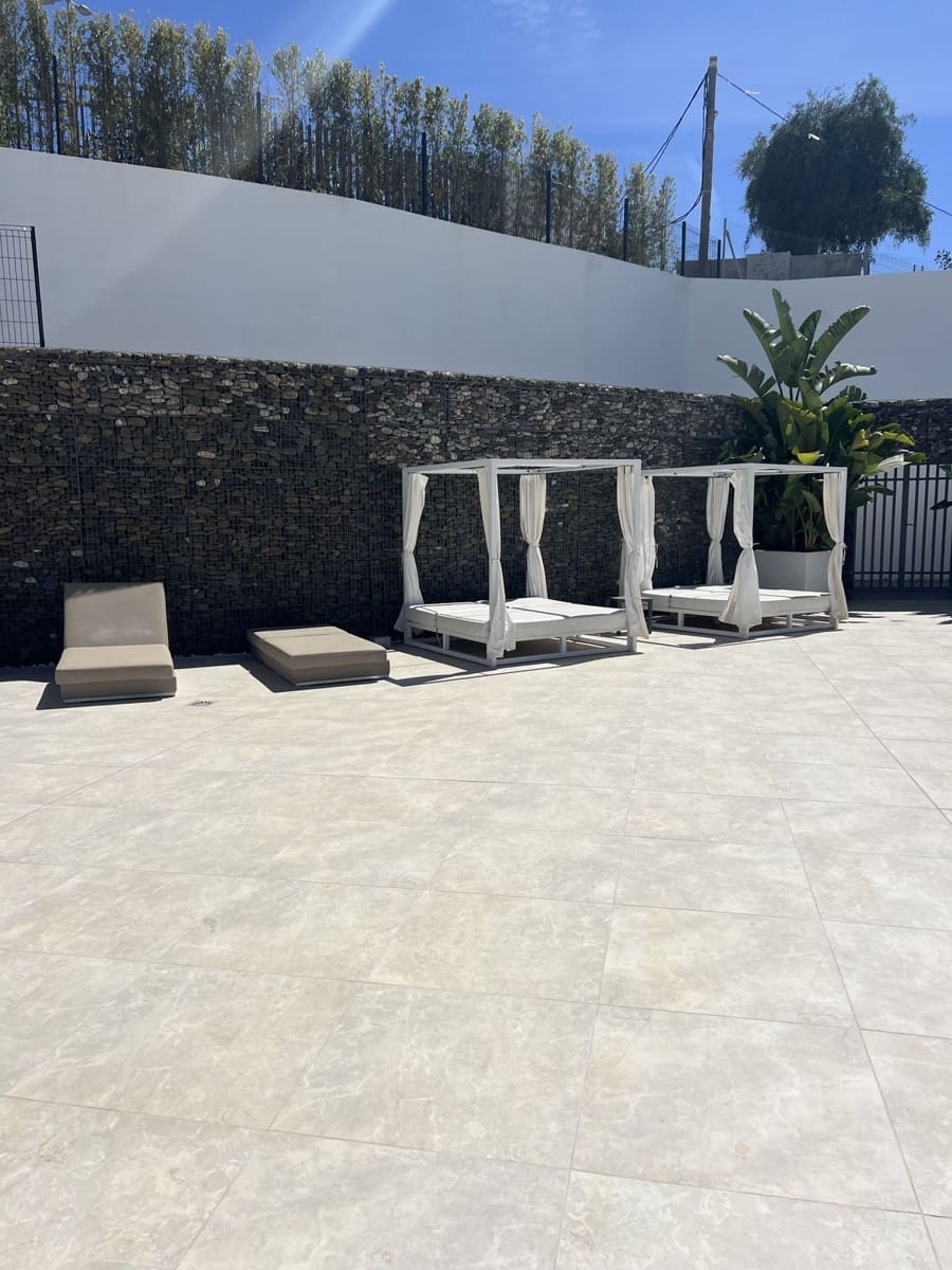 3 camera da letto Appartamento da affitare come casa vacanza in Los Monteros con piscina garage - 3.500 € (Rif: 9314012)