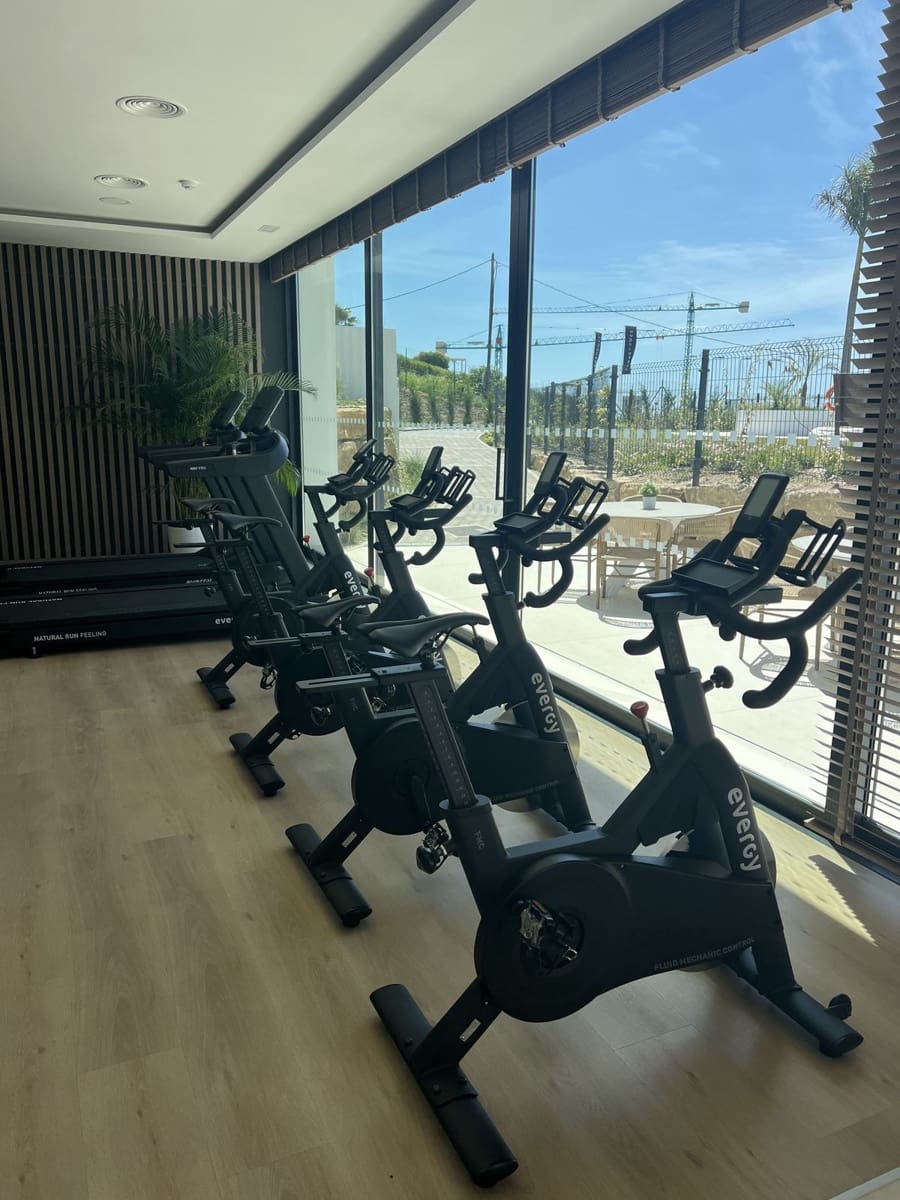 3 camera da letto Appartamento da affitare come casa vacanza in Los Monteros con piscina garage - 3.500 € (Rif: 9314012)