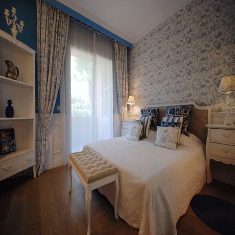 2 bedroom Apartment for holiday rental in Marbella with pool garage - € 1,500 (Ref: 9314013)