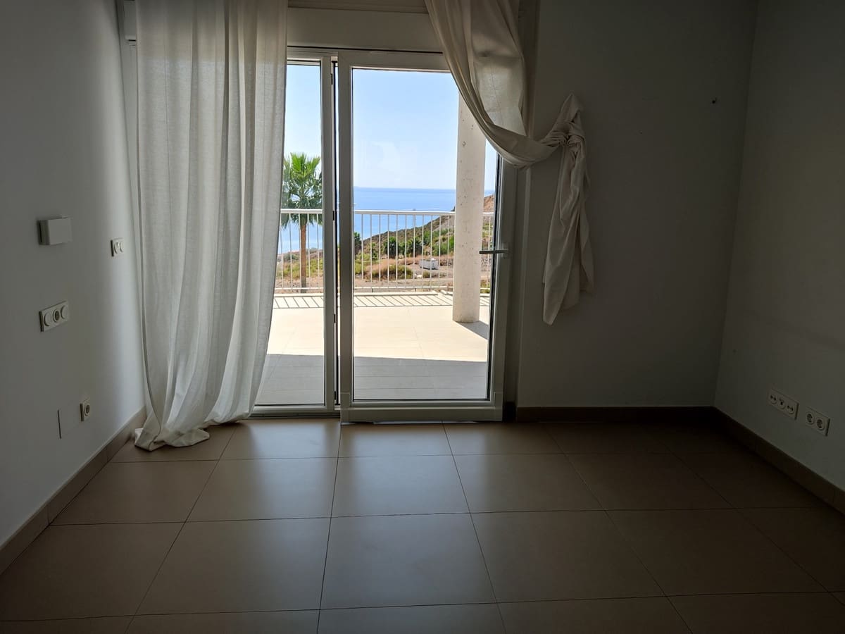 3 bedroom Apartment for sale in Torrequebrada with pool garage - € 850,000 (Ref: 9314332)